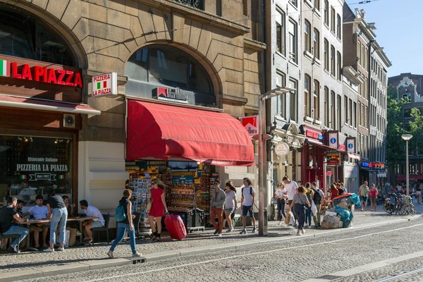 Découvrez les perruques glueless : l'élégance d'un style naturel